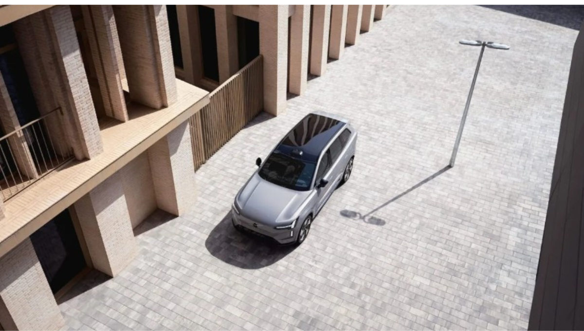 Volvo EX90 2026