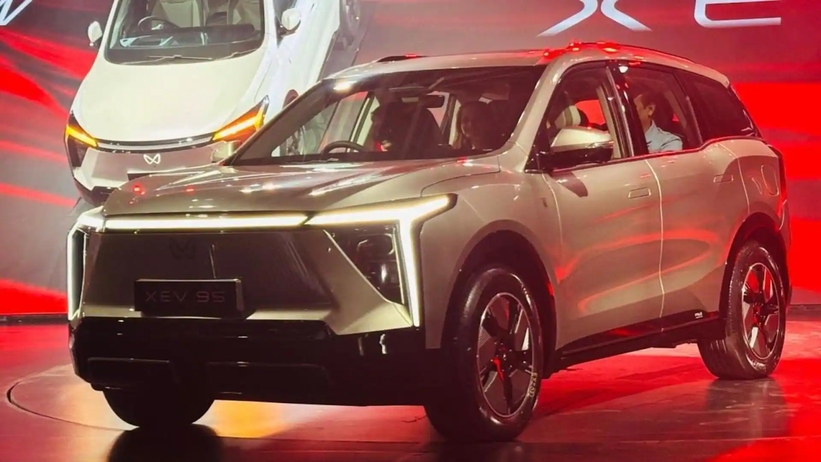 Mahindra XEV 9s Review